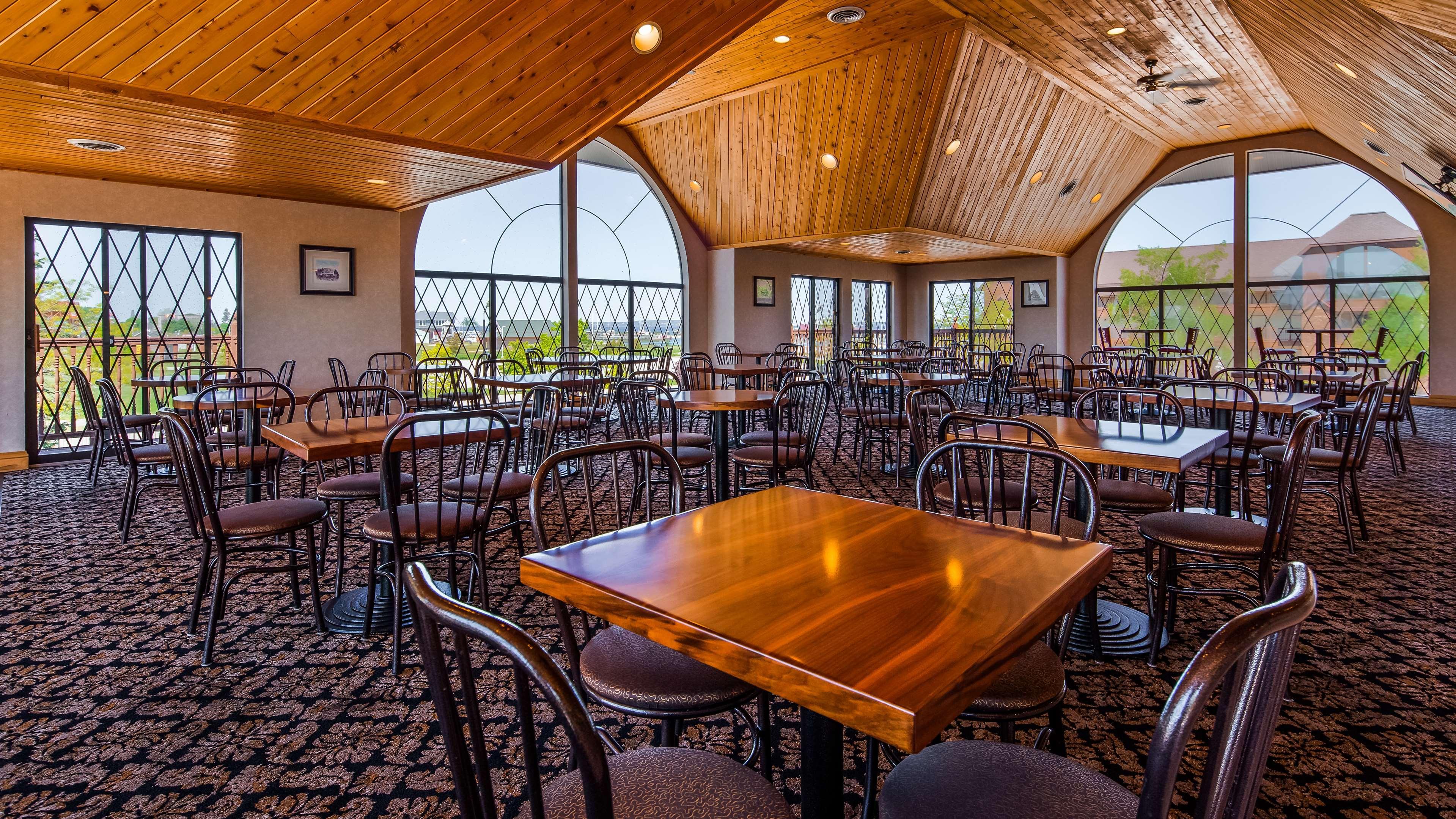 Best Western Plus Dockside Waterfront Inn Mackinaw City Exterior foto
