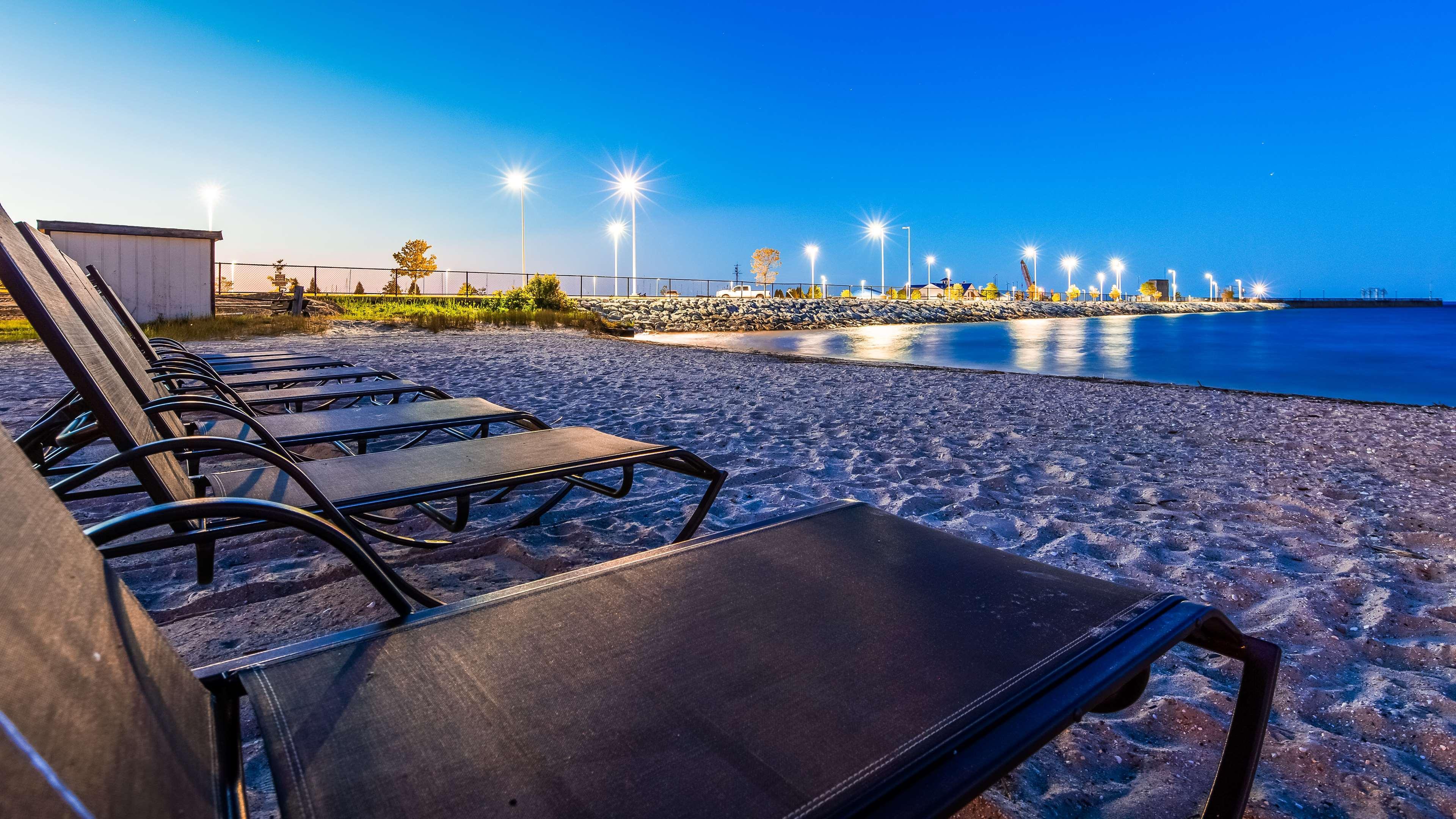 Best Western Plus Dockside Waterfront Inn Mackinaw City Exterior foto