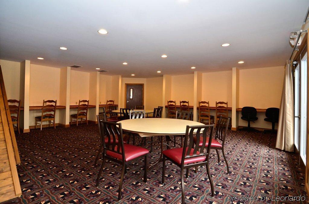 Best Western Plus Dockside Waterfront Inn Mackinaw City Exterior foto